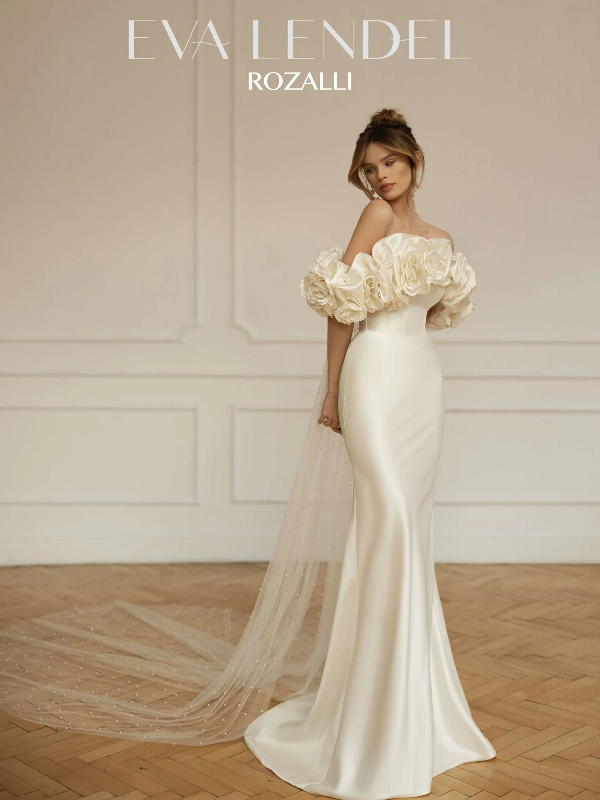 Eva Lendel Series look 1